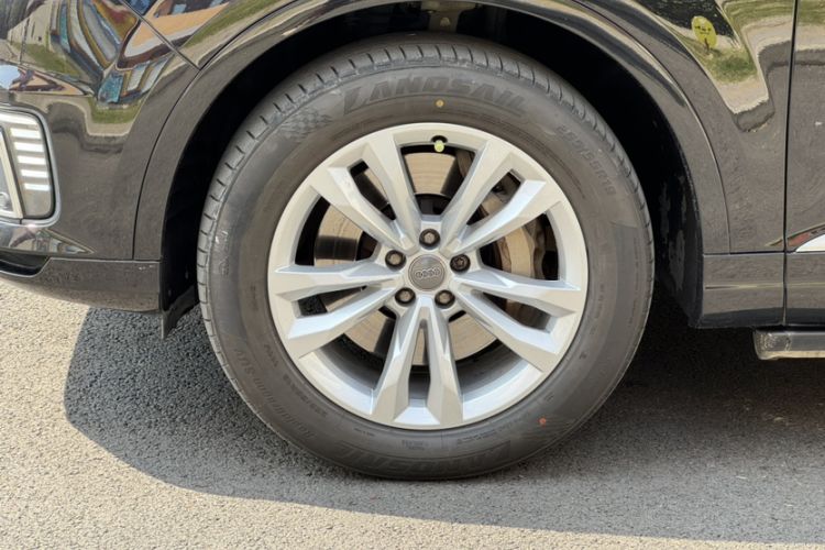 Used Audi Q7 New Energy 2019 55 e-tron

