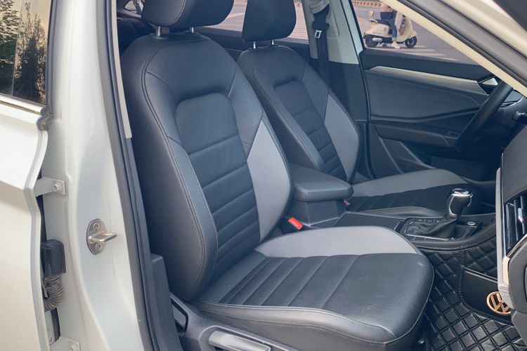 Used Volkswagen Sagitar 2021 280TSI DSG Excellence Edition Right Front Seat