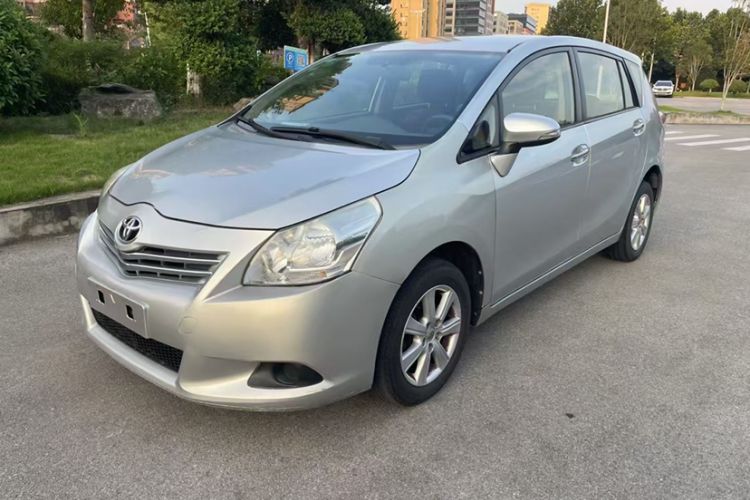 Used Toyota Verso 2014 Starlight 180E CVT Elite Edition
