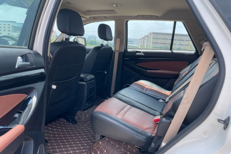 Used Foday Landfort 2017 2.0T Gasoline Manual Two-Wheel Drive Flagship Version 7 Seats