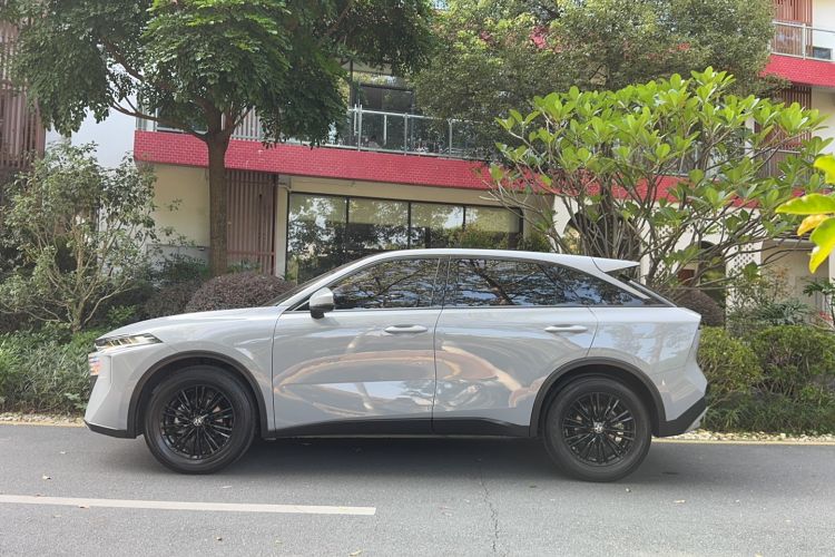 Used Venucia V 2021 260T Idol Edition