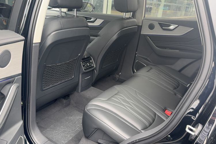 Used Hongqi HS5 2025 2.0T All-Wheel-Drive Flagship Pro Edition
