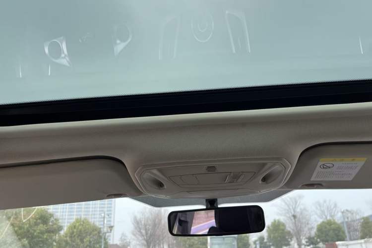 Used Ford Focus 2012 Sedan 1.6L Manual Fashion Edition
