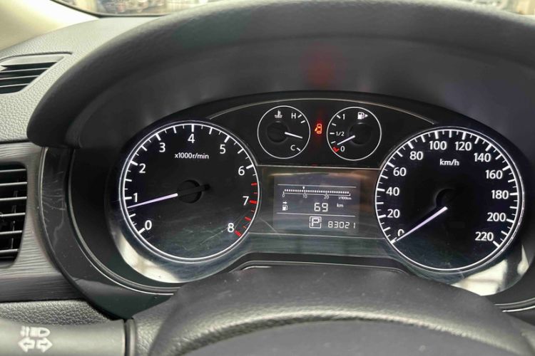 Used Nissan Tiida 2014 1.6L CVT Comfort Model
