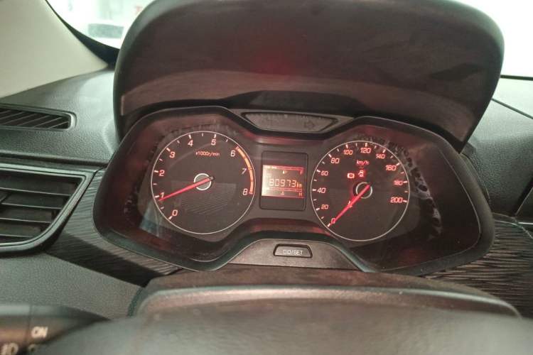 Used Baojun 310 2016 1.2L manual Comfort trim level
