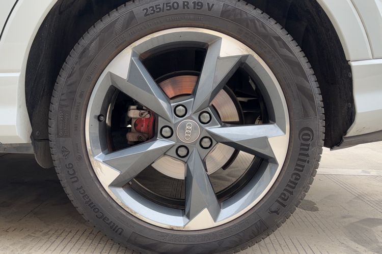 Used Audi Q3 2020 35 TFSI Fashion Dynamic Model
