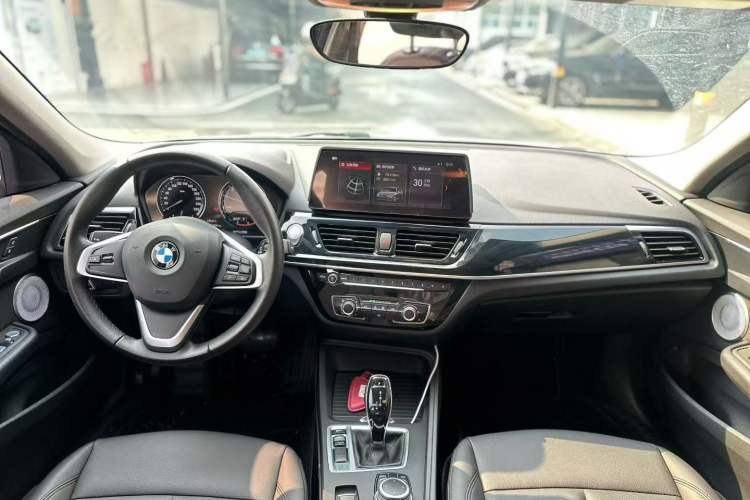Used BMW 1 Series 2022 120i M Sport Edition Interior 3