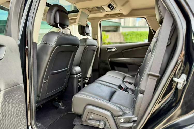 Used Dodge Journey 2015 2.0TD Four-Wheel Drive Luxury Edition