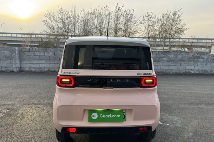 Used Wuling Hongguang MINIEV 2022 Macaron Premium Model – Lithium Iron Phosphate