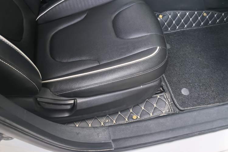 Used JAC Refine S2 2015 1.5L Manual Luxury Model
