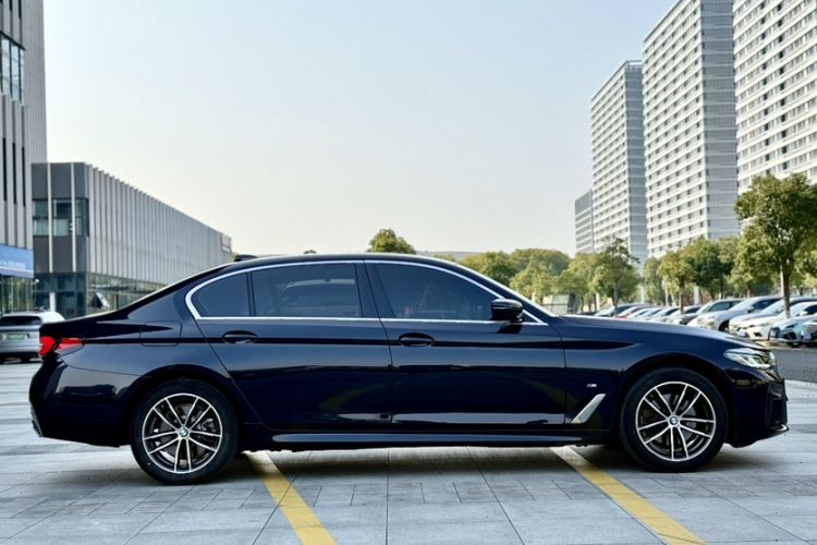 Used BMW 5 Series 2022 Second Facelift 525Li M Sport Package