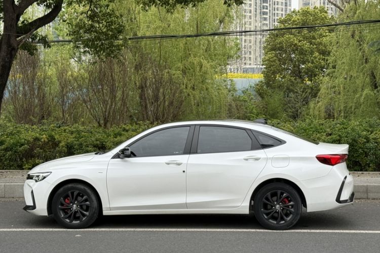 Used Buick Verano 2022 Pro GS Wind-Chasing Edition
