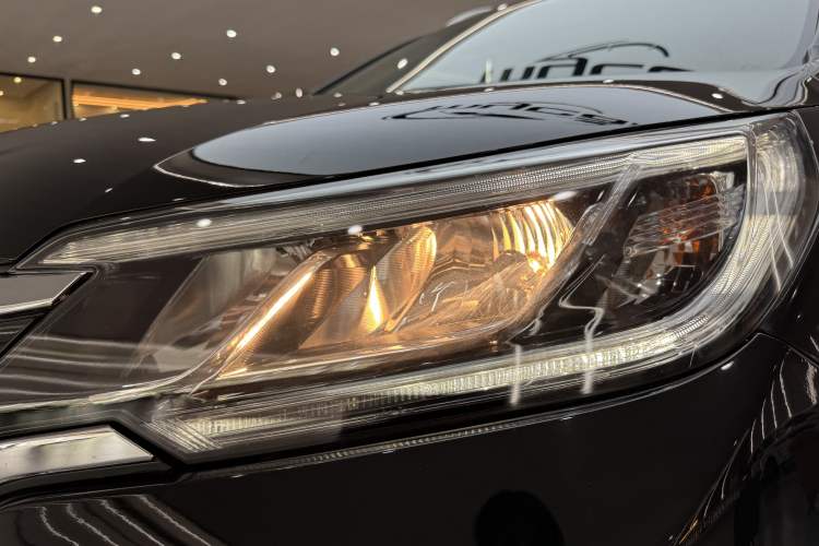 Used Honda CR-V 2016 2.0L two-wheel drive Urban Edition