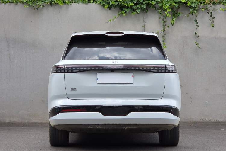 Used Dongfeng eπ eπ008 2025 636Ultra All-Electric Version 5 Seats Exterior 7