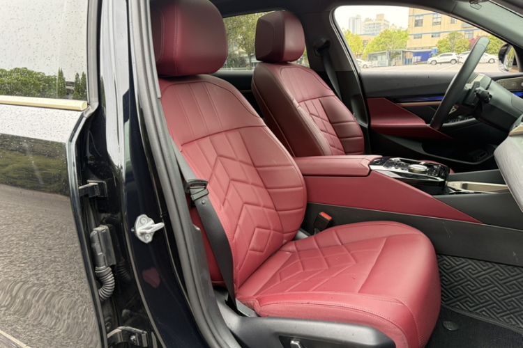 Used BMW 5 Series 2024 530Li Leading Model M Sport Package Right Front Seat