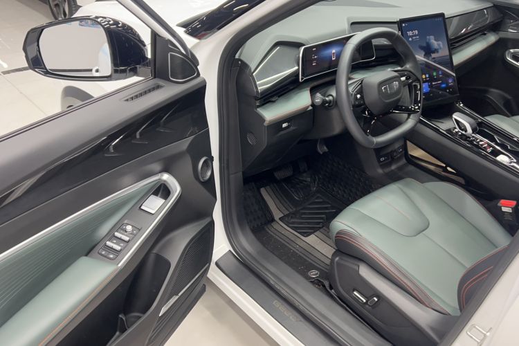 Used Geely Auto Emgrand X7 Sport 2024 1.5TD Dragon Edition
