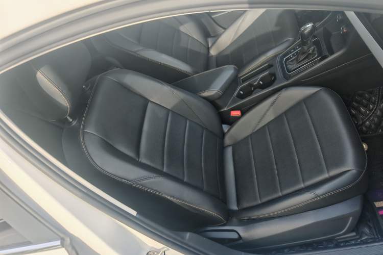 Used Volkswagen Lavida 2022 1.5L Automatic Comfort Edition