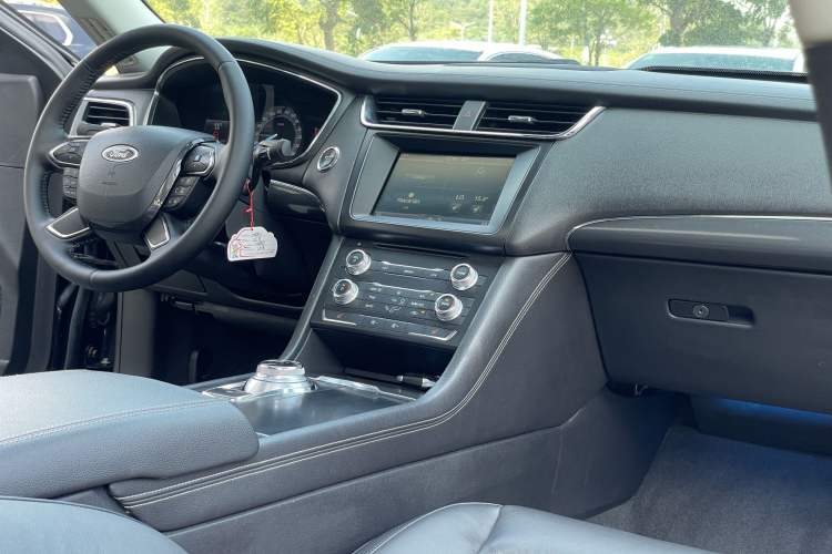 Used Ford Taurus 2016 EcoBoost 180 Luxury Model