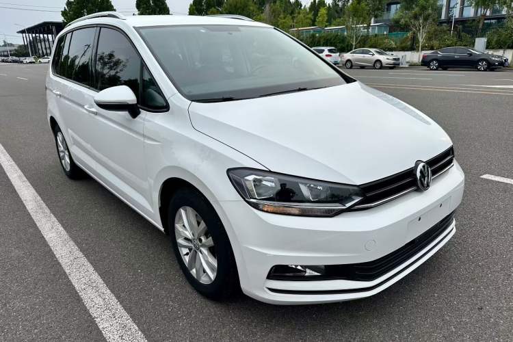 Used Volkswagen Touran 2021 Volkswagen Touran L 280TSI DSG Style Edition 7 Seats
