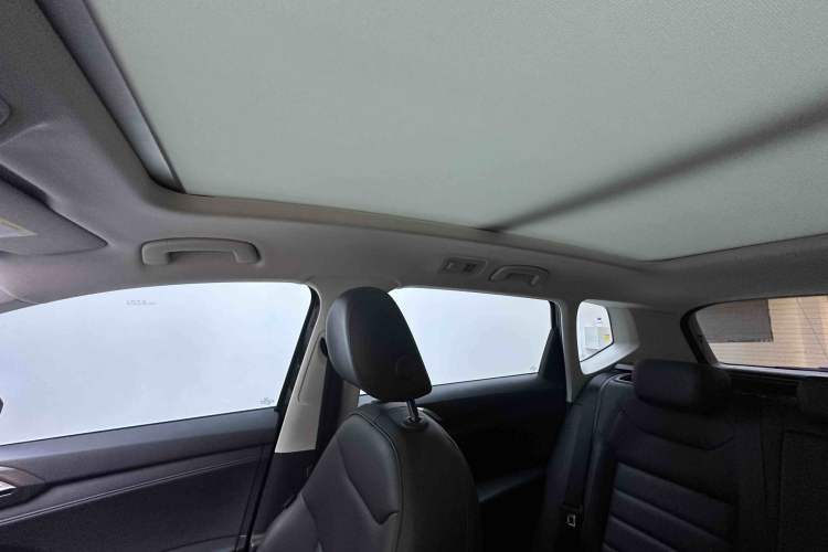 Used Volkswagen Tharu 2021 280TSI Two-Wheel-Drive Luxury Plus Edition