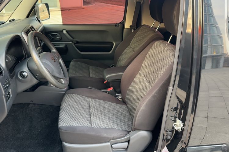 Used Suzuki Jimny 2015 1.3L AT JLX Navigation Edition