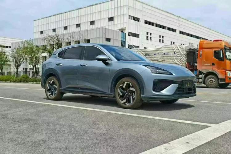 Used Baojun Yunhai 2024 140km Plug-in Hybrid Version