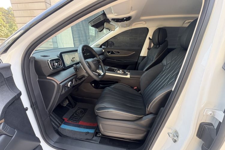 Used Chery Tiggo 9 2023 2.0T Dual-Clutch Two-Wheel Drive Leading Edition 5 Seats