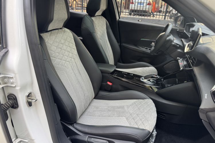 Used Peugeot e2008 2020 3D ZhenShang Edition