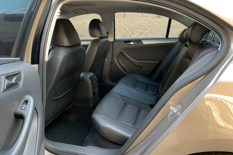 Used Volkswagen Sagitar 2014 1.4TSI Manual Luxury Model