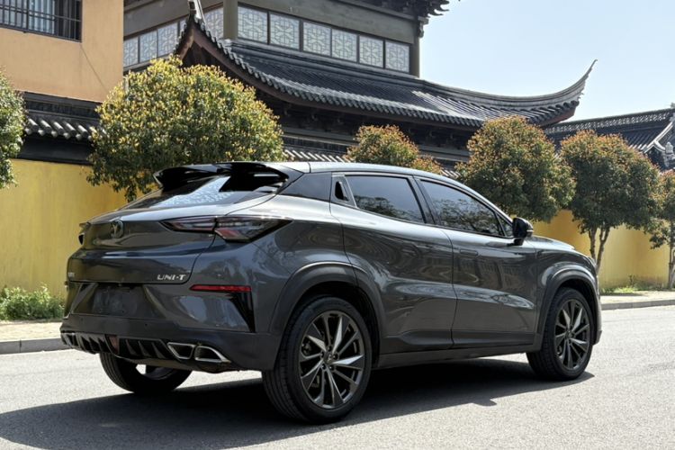 Used CHANGAN UNI-T 2020 1.5T Prestige Version
