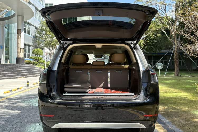 Used Hima AITO M9 2024 Range-Extended Ultra Version 42 kWh 6-Seater Model
