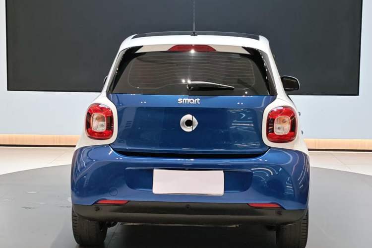 Used smart forfour 2018 0.9T 66 kW Pioneer Edition
