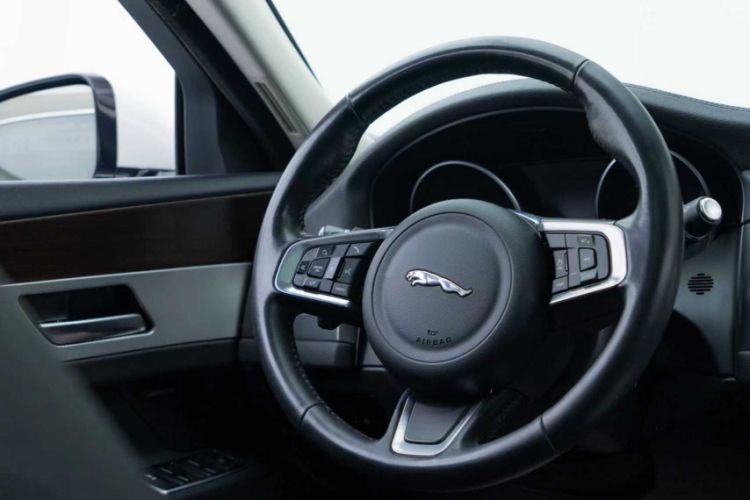 Used Jaguar XFL 2019 XFL 2.0T 200 PS Two-Wheel-Drive Elite Edition