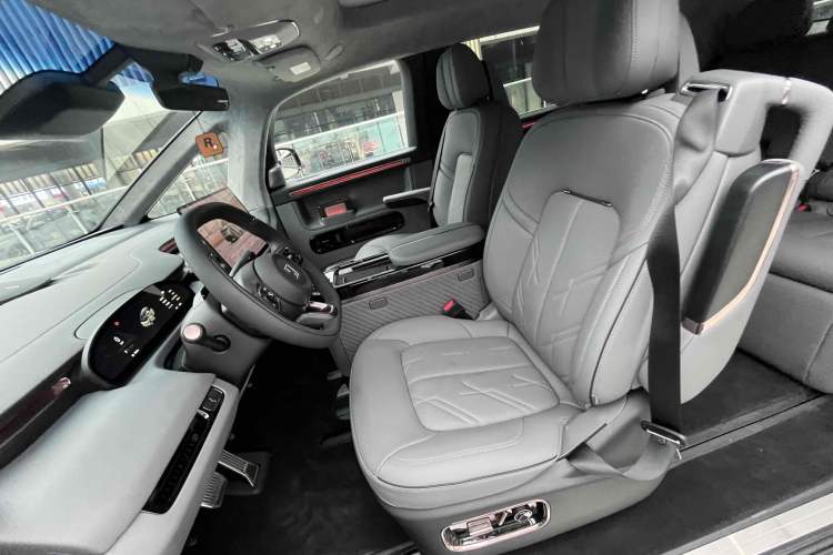 Used Zeekr MIX 2025 Long-Range Intelligent Driving Edition
