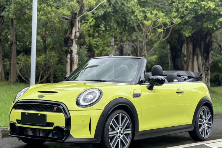 Used MINI 2023 Second Facelift 2.0T COOPER S CABRIO Artist