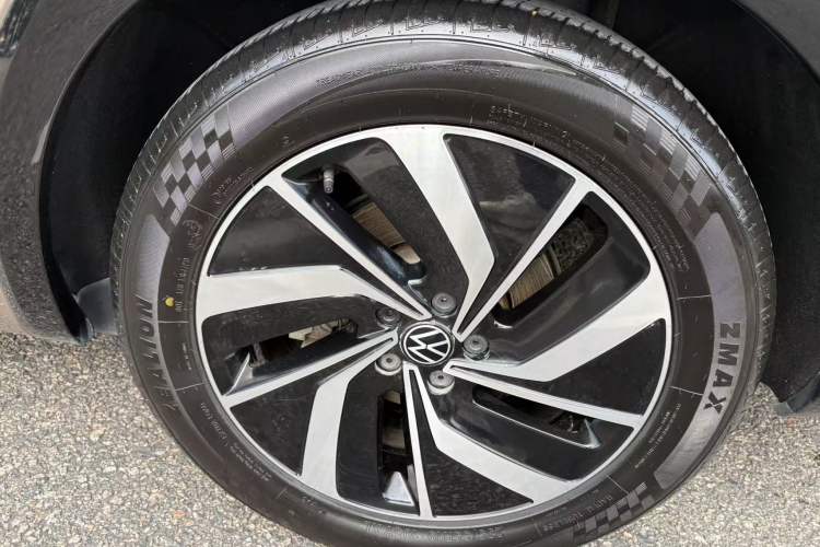 Used Volkswagen Viloran 2020 330TSI Luxury Edition Exterior 6