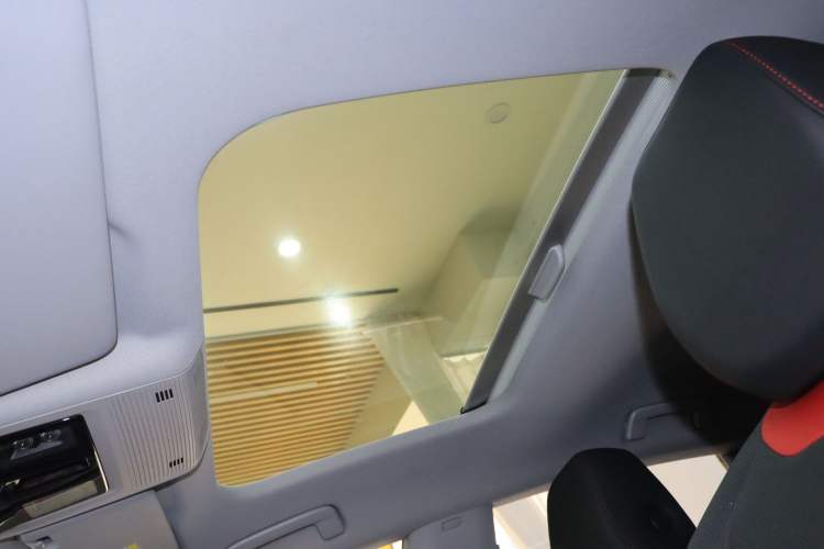 Used Volkswagen Lamando 2023 Lavida L 280TSI DSG Cool & Spicy Edition
