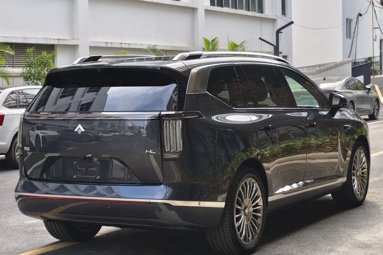 Used Hyptec HL 2025 700 Ultra Six-Seater All-Wheel-Drive LiDAR Version