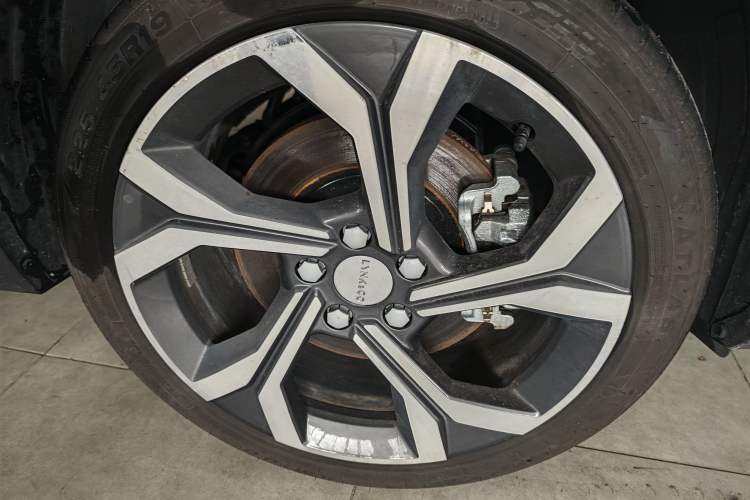 Used Lynk & Co 06 2023 Remix 1.5T Dynamic Halo Exterior 3