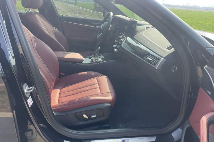 Used BMW 5 Series 2022 Second Facelift 525Li M Sport Package