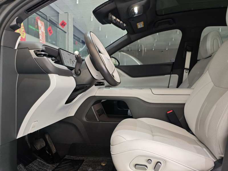 Used XPeng G6 2025 625 Long-Range Max Flagship Edition — 39