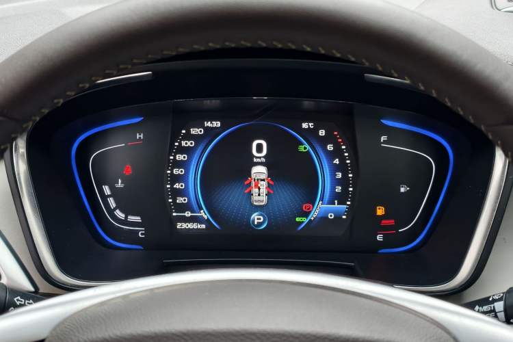 Used Geely Auto Jiajie 2021 1.8TD DCT Luxury Model Odometer Close Up