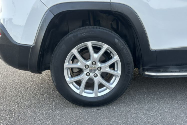 Used Jeep Cherokee 2017 2.4L Leading Smart Edition