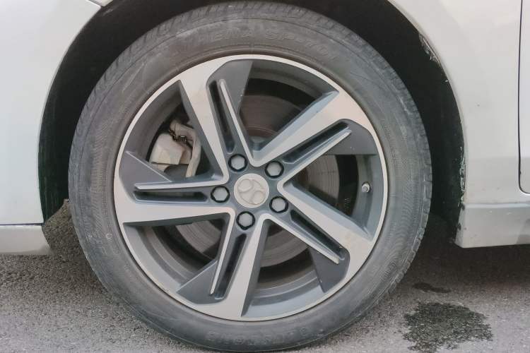 Used BAIC Beijing EU5 2018 R500 Smart Wind Edition