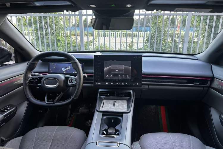 Used Lynk & Co 07 2024 EM-P 126 Long-Range Ultra