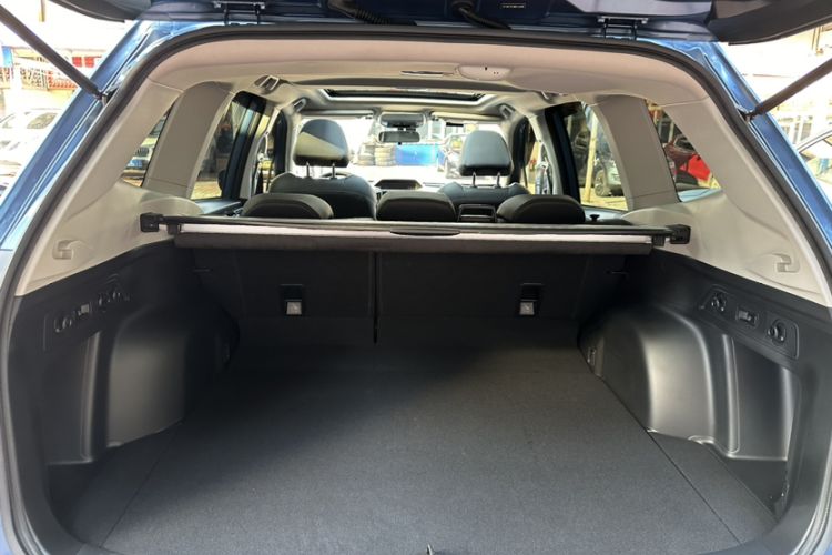 Used Subaru Forester 2021 2.0i Luxury Edition Interior 1