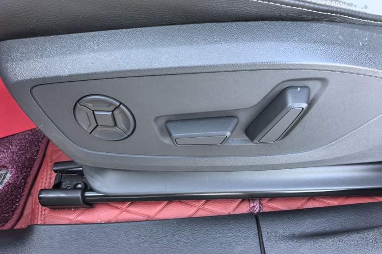 Used Audi Q3 2019 35 TFSI Advanced Dynamic Edition
