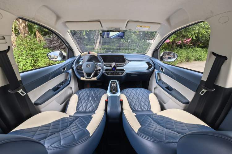 Used CHANGAN Benni E-Star 2022 Qingxin Edition Colorful Model Lithium Iron Phosphate
