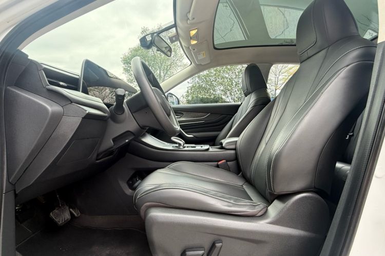 Used Venucia V 2021 260T Idol Edition