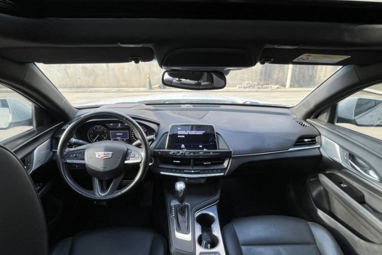 Used Cadillac CT4 2021 28T Luxury Model Interior 5